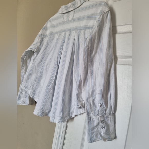 We The Free Light Blue & White Striped Button-Down Shirt - Picture 5 of 7